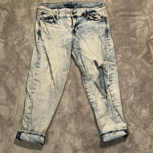 Light Wash Boyfriend Jeans - Picture 1 of 5